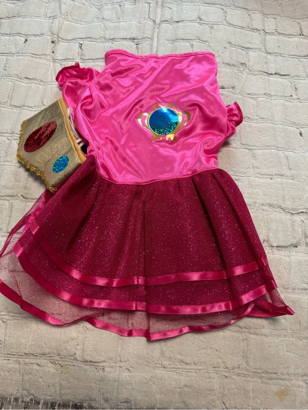 Pet Warrior Dog Princess Costume Dress with Emblem. Halloween costume.